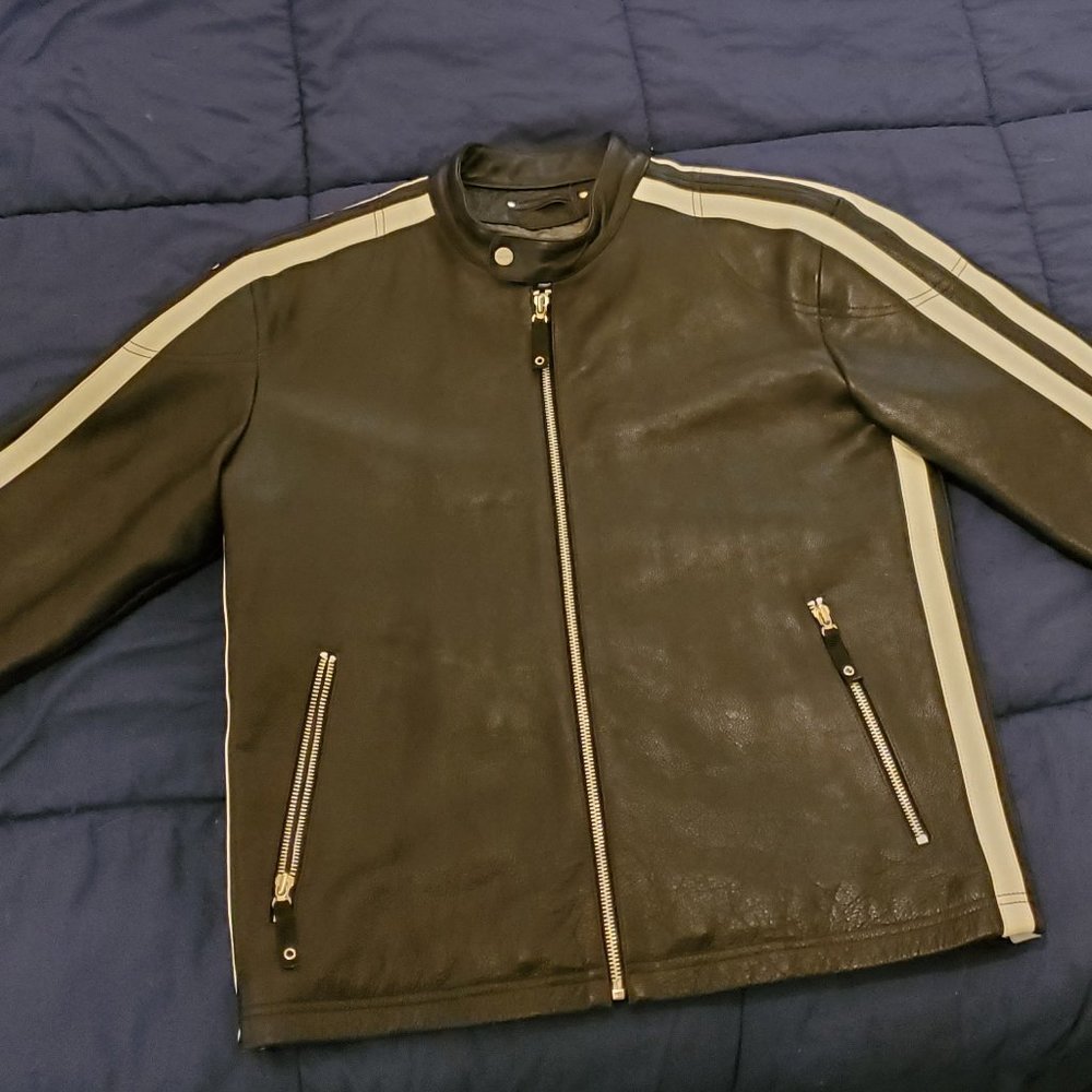 NWOT Wilson's Leather M. Julian Moto Jacket Black with White Stripes Medium